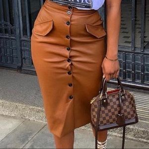 Brown lether skirt